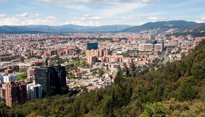¿Cuánto cuesta estudiar en Bogotá si vienes de fuera?
