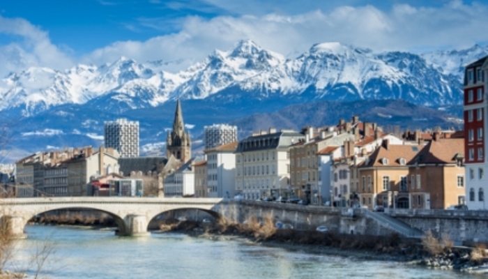 Se convocan becas para maestría en el Instituto Grenoble en Francia