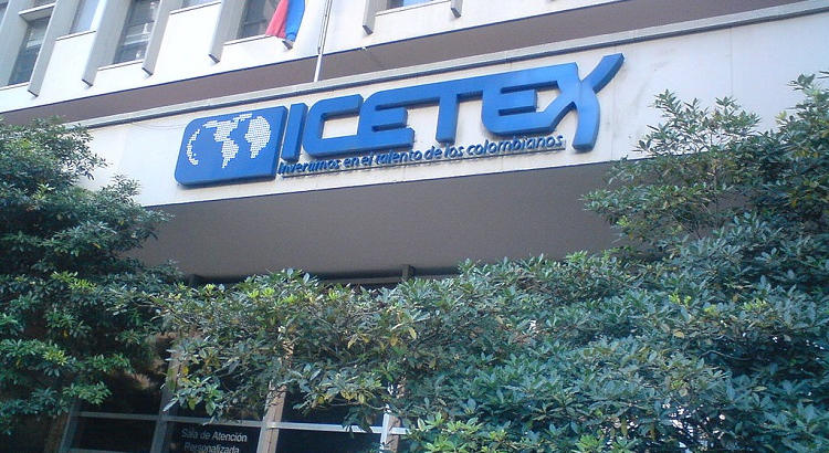 Icetex anuncia una reducción de su tasa de interés para créditos educativos