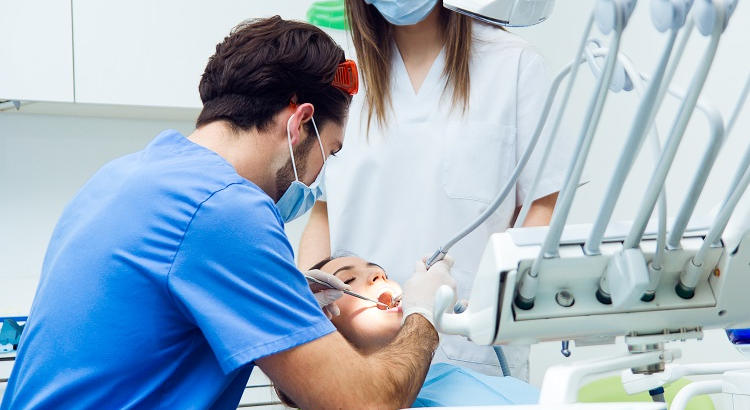 Estudiar la carrera de Odontología: todo lo que debes saber