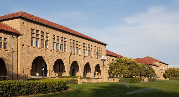 Rumbo a la Universidad de Stanford con las becas Knight-Hennessy para estudiar un posgrado