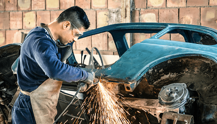 ¿Dónde puedo recibir la formación más completa en el sector de la automoción?