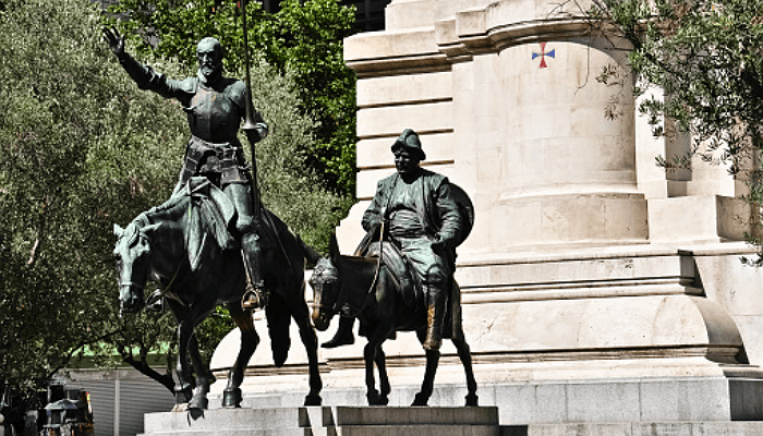 Estatua de Quijote y Sancho Panza en Madrid 