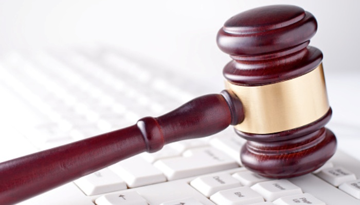 Práctica Jurídica: máster homologado, con prácticas y también online