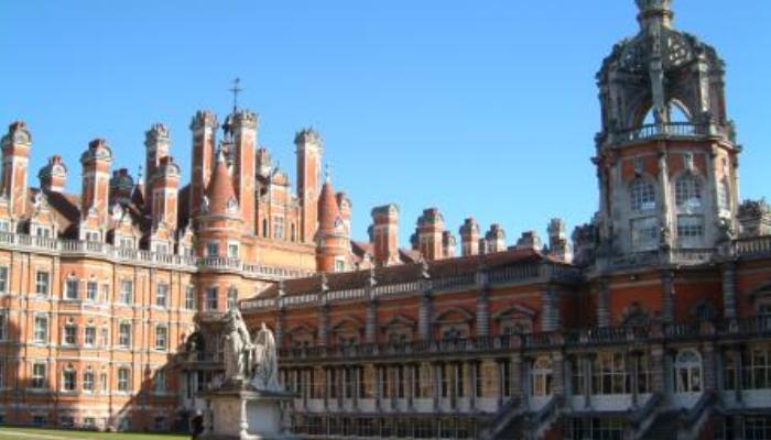 Vista del Royal Holloway de Londres | marktollerman, wikimedia commons