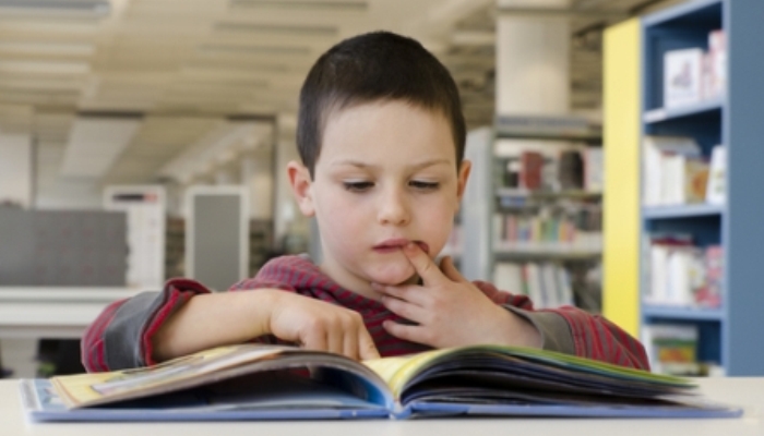 Aumentar el espacio entre letras incrementa la velocidad lectora en los niños según científicos de la Universidad Anglia Ruskin