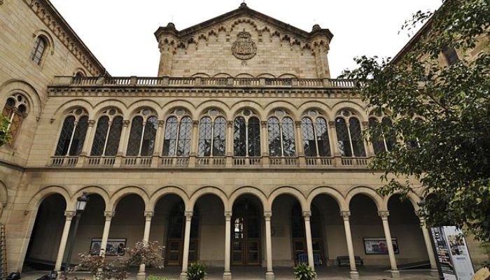 Universidad de Barcelona, única española en el ranking de Times Higher Education | Arenagamma/wikimedia commons