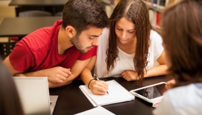 Repaso del curso 2015/2016: becas tramitadas, en plazo y otras por llegar desde Educación