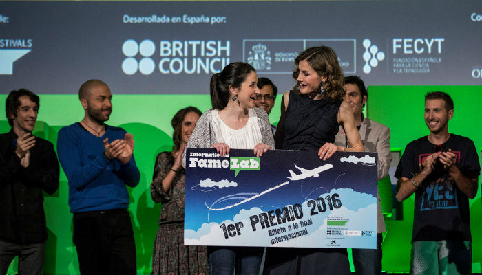 Hormigas y humor gallego, el monólogo que hizo ganadora a Alba Aguión de Famelab España