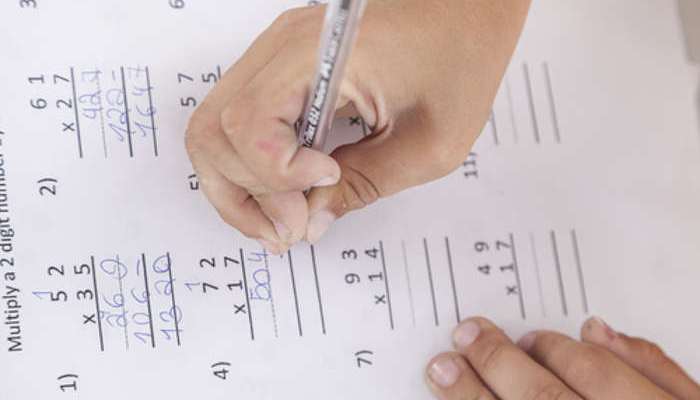 Un estudio revela algunas las claves para que los niños mejoren el rendimiento académico en matemáticas