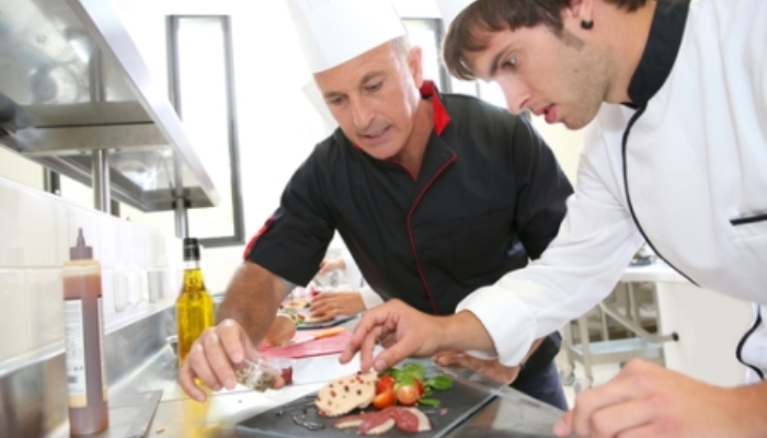 Cursos para cocinar un futuro profesional a fuego lento