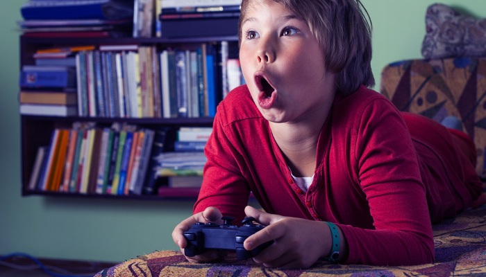 Por qué los niños deben jugar (con moderación) a los videojuegos