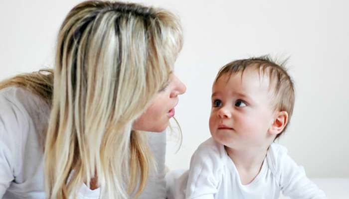 Los beneficios del habla infantil al dirigirse a los bebés según un estudio de la Universidad de Florida