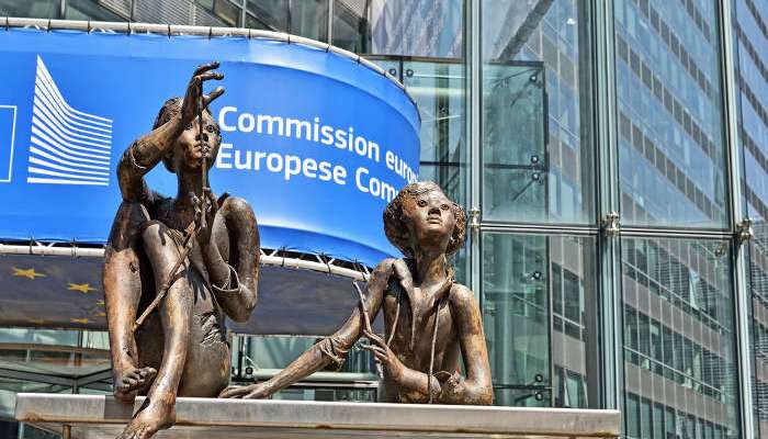Prácticas en la Comisión Europea: nuevo plazo para prácticas en la primavera de 2020