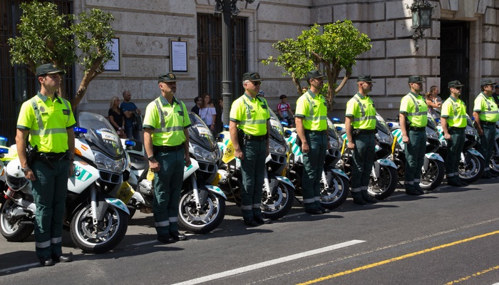 ¿Qué requisitos debes cumplir para ser guardia civil?