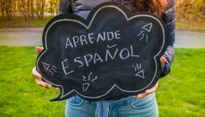 Llueven las ofertas de empleo para profesores de español sin salir de España