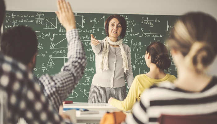 A partir de enero unos 20.000 profesores de Madrid percibirán un complemento salarial por tutorías