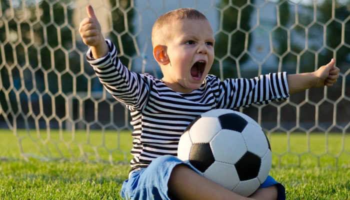 Unos padres de Londres ofrecen 85.000 euros anuales para convertir a sus hijos en estrellas del fútbol