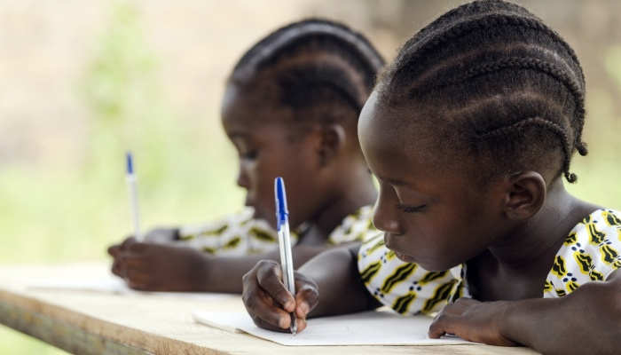 Voluntariados educativos por el mundo para activar tu lado más solidario