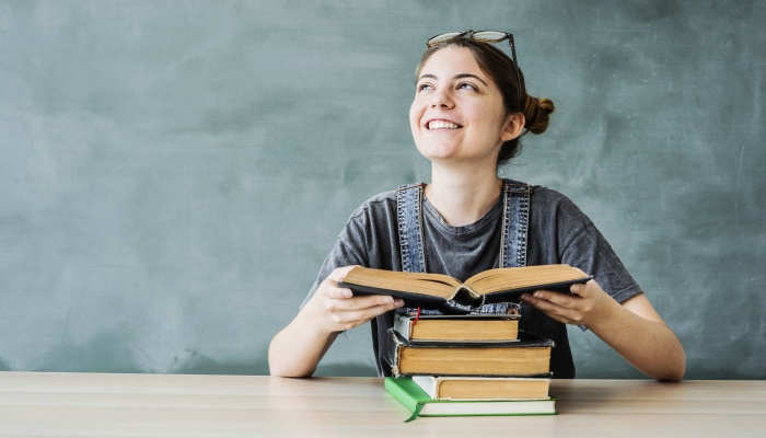 Tipos de becas en España y el extranjero: cuantía, entidades y consejos para solicitarlas