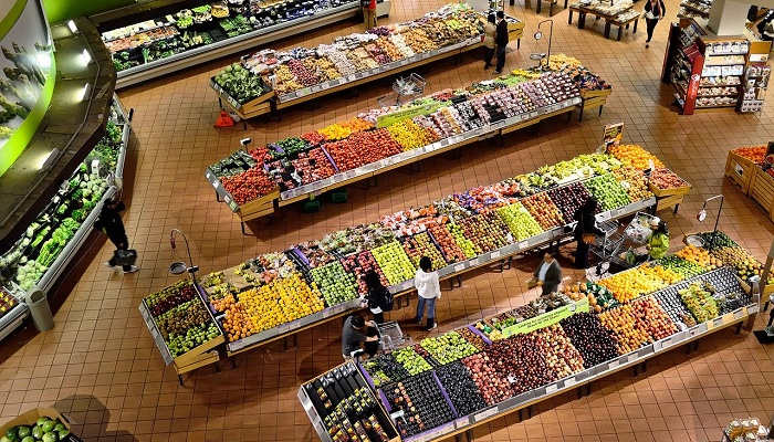 Los supermercados dan bonus a sus empleados y refuerzan plantilla para afrontar la crisis del Covid-19