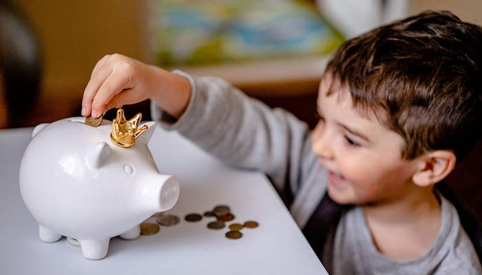 Cómo enseñar a los niños el valor del dinero y la edad más adecuada para hacerlo
