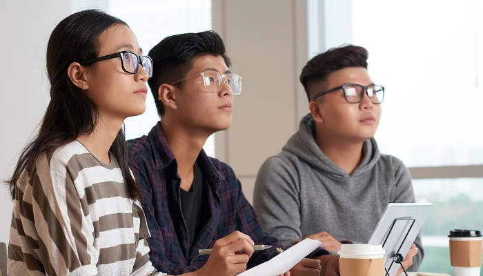 Duplicar la velocidad de los vídeos en clase optimiza el tiempo de los estudiantes según la Universidad de California