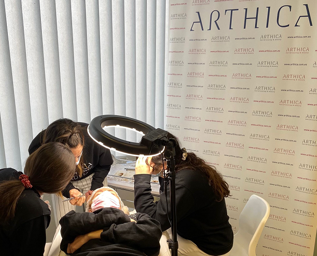 Arthica imparte el curso de Microblading y Shading que necesitas para trabajar en Imagen Personal