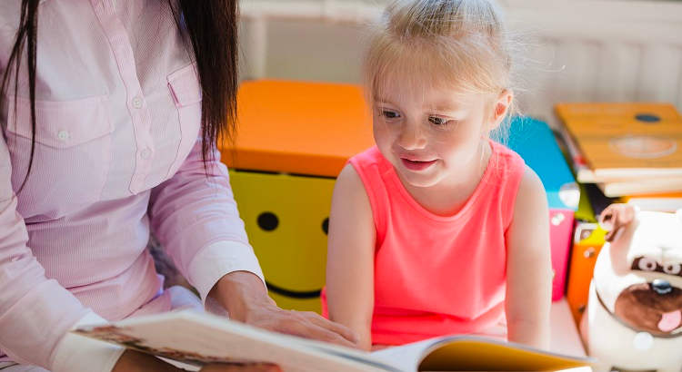 Curso para ser Auxiliar de Guardería: la formación que necesitas para trabajar en escuelas infantiles