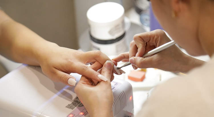 Técnico Superior en Manicura, Pedicura y Uñas Artificiales: el futuro está en tus manos