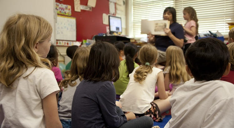 Educación convoca 133 plazas alrededor del mundo para profesores españoles