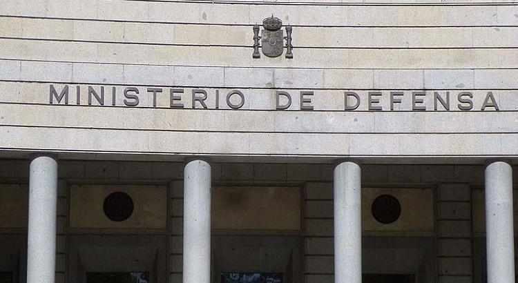 El Ministerio de Defensa convoca 526 becas para que profesionales de las Fuerzas Armadas obtengan un título universitario o de FP