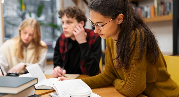 Vuelven las becas Segunda Oportunidad de la Comunidad de Madrid para estudiantes que quieran retomar estudios
