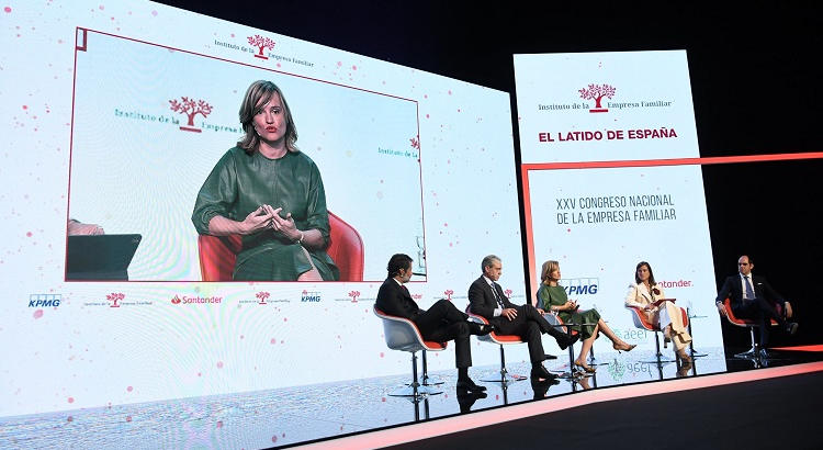 Pilar Alegría: "la FP está de moda"