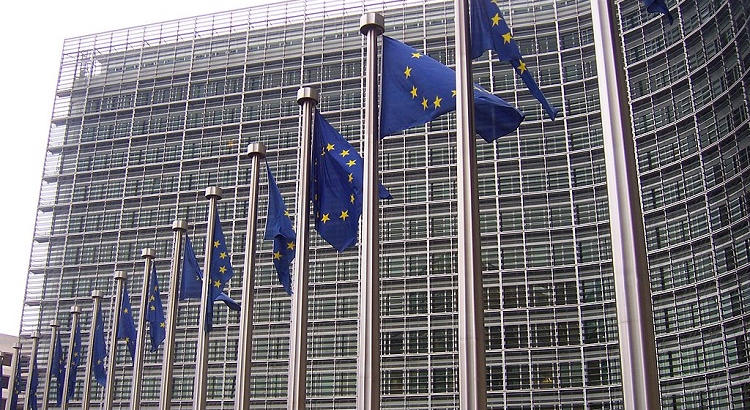 Vuelve el programa BlueBook de la Comisión Europea para hacer prácticas remuneradas sin límite de edad