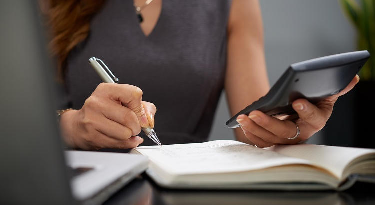 Curso de Confección de Nóminas como puerta de entrada al sector financiero: es el momento