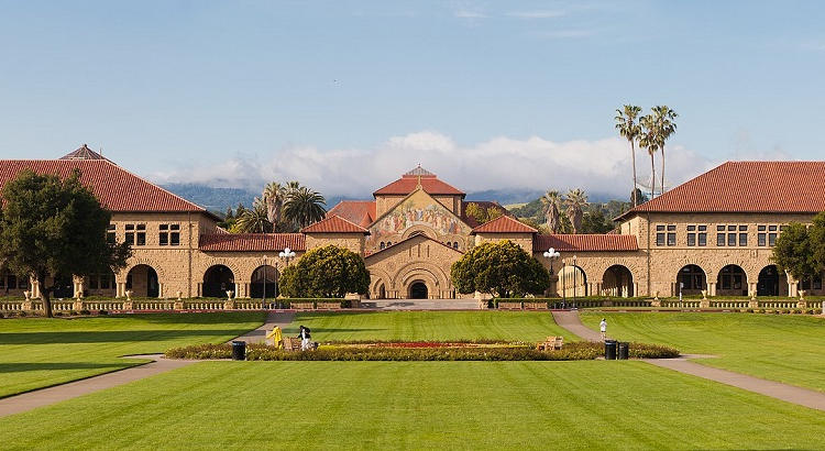 Próxima apertura de las becas Knight-Hennessy rumbo a la Universidad de Stanford