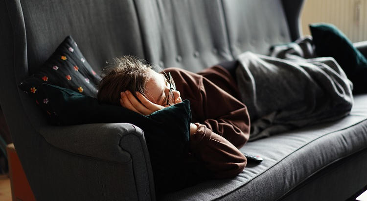 Dormir la siesta en época de exámenes no es una pérdida de tiempo según la ciencia