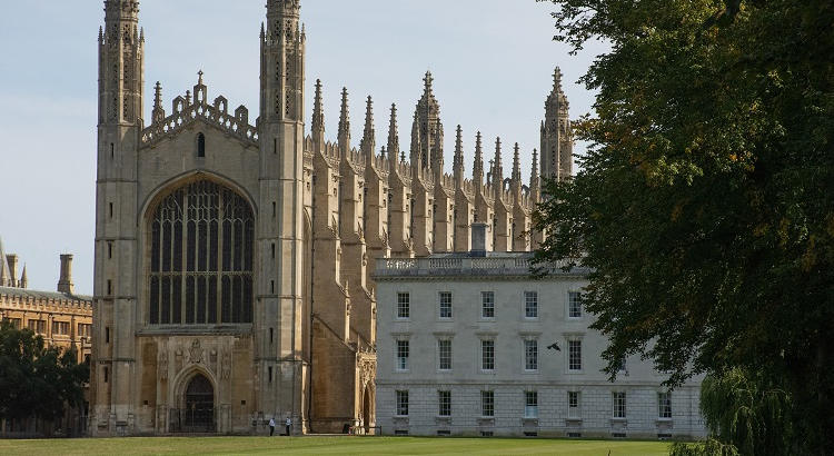 Se buscan profesores de español en universidades de Reino Unido: de King´s College a Manchester