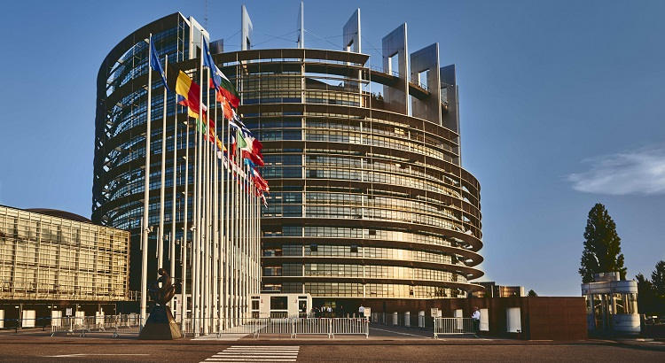 Vuelven las becas Robert Schuman para hacer prácticas remuneradas en el Parlamento Europeo