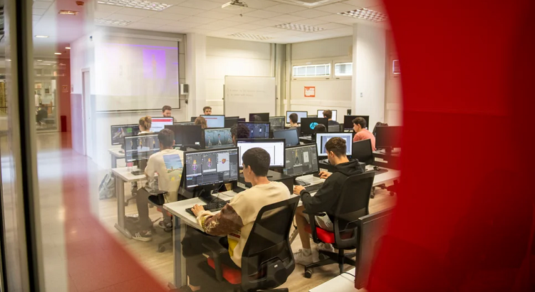 Florida Universitaria: donde pasas de jugar videojuegos a vivir de ellos