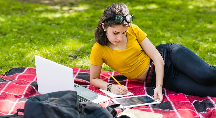 Cursos Cero para aterrizar con buen pie en la Universidad: refuerzo voluntario antes de septiembre