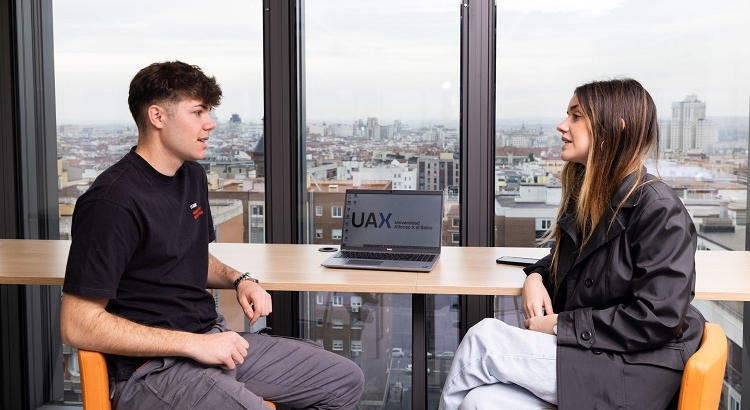 UAX Full English: nuevos grados oficiales en inglés para los líderes globales del mañana