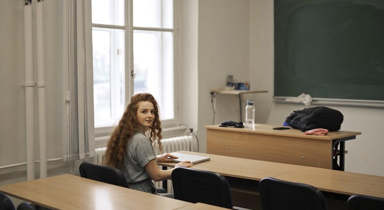 El español reina en las aulas de Bachillerato en Inglaterra por sexto año según British Council