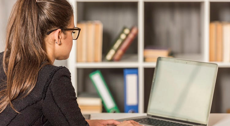 Aprende inglés sin límites: tú marcas el ritmo con Cálamo Speak