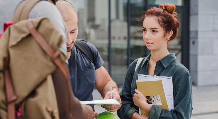 Becas de Bachillerato Internacional más allá de Amancio Ortega: es hora de pedirlas