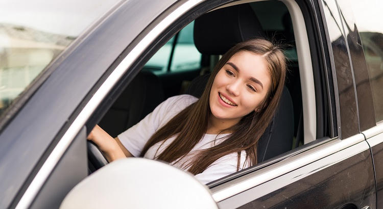 Luz verde al carnet de conducir a los 17 años en Europa: estas son las novedades en las pruebas