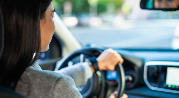 Luz verde al carnet de conducir a los 17 años en Europa: estas son las novedades en las pruebas