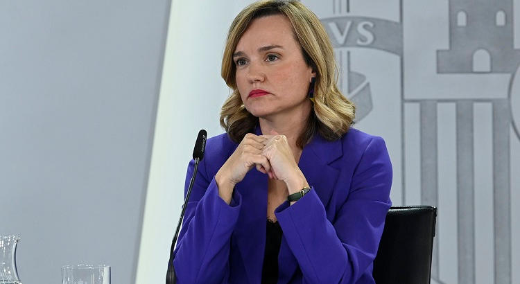 Pilar Alegría, ministra de Educación, FP y Deportes, en el último Consejo de Ministros. | Moncloa 