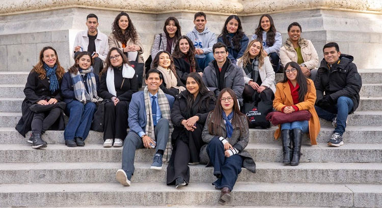Llegan las becas de la Fundación Carolina para estudiar en España: 736 ayudas en todas las áreas